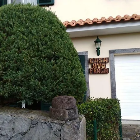 Casa Avo Fraga * Lajes das Flores
